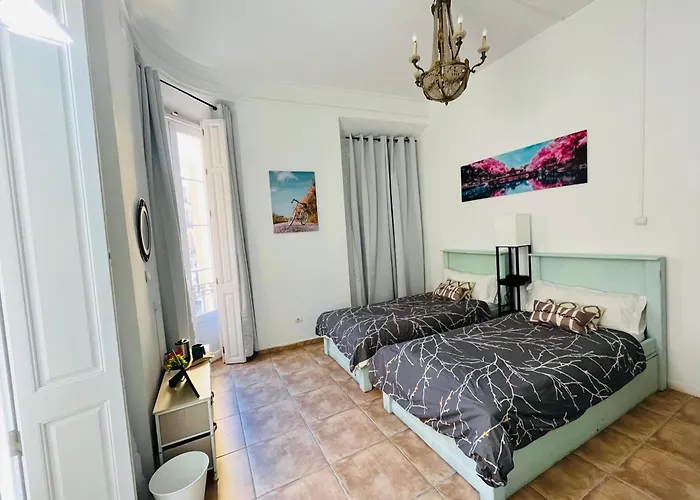 Malak-Rooms